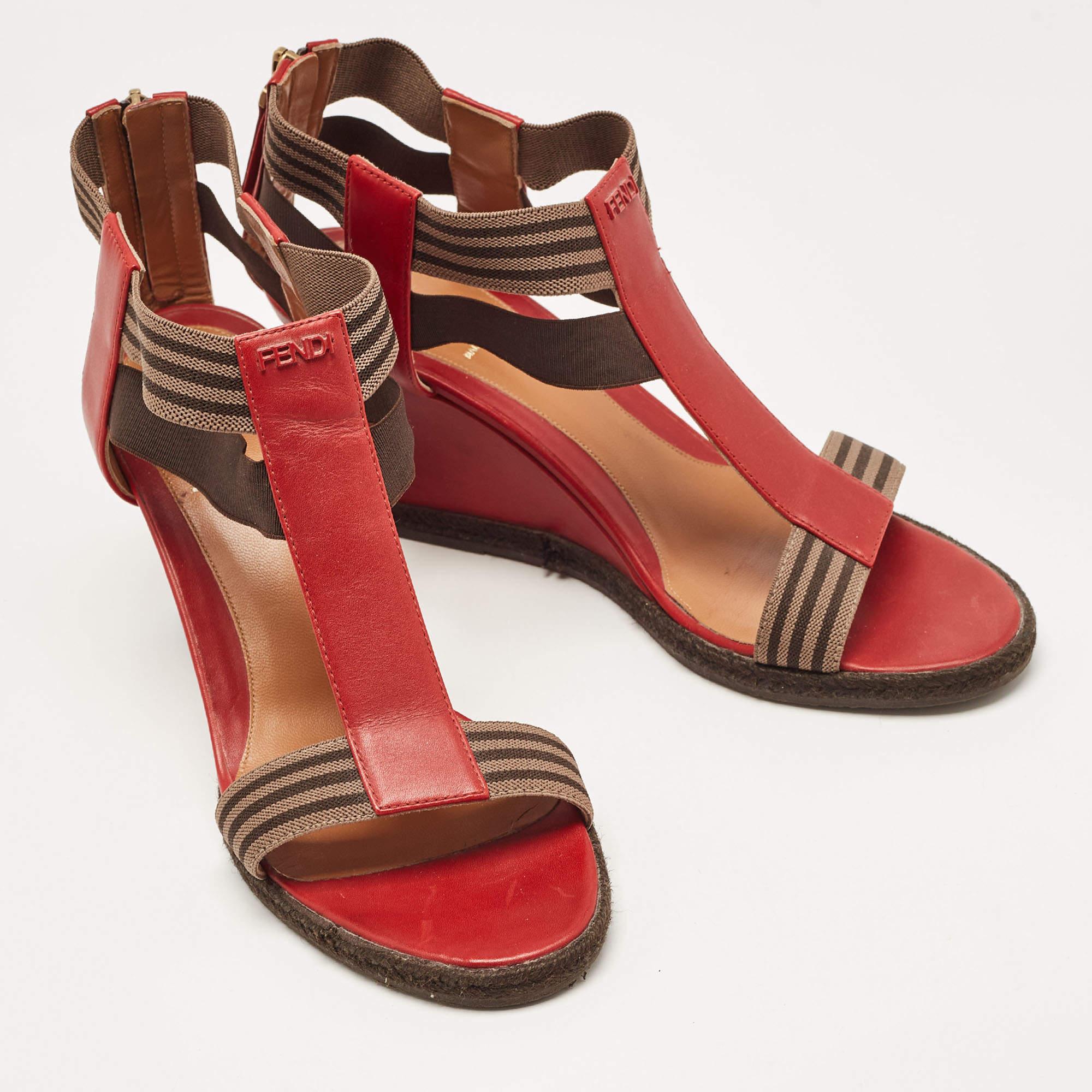 Fendi Red/Brown Leather and Elastic T-Strap Espadrille Wedge Sandals Size 39 In Excellent Condition For Sale In Dubai, Al Qouz 2