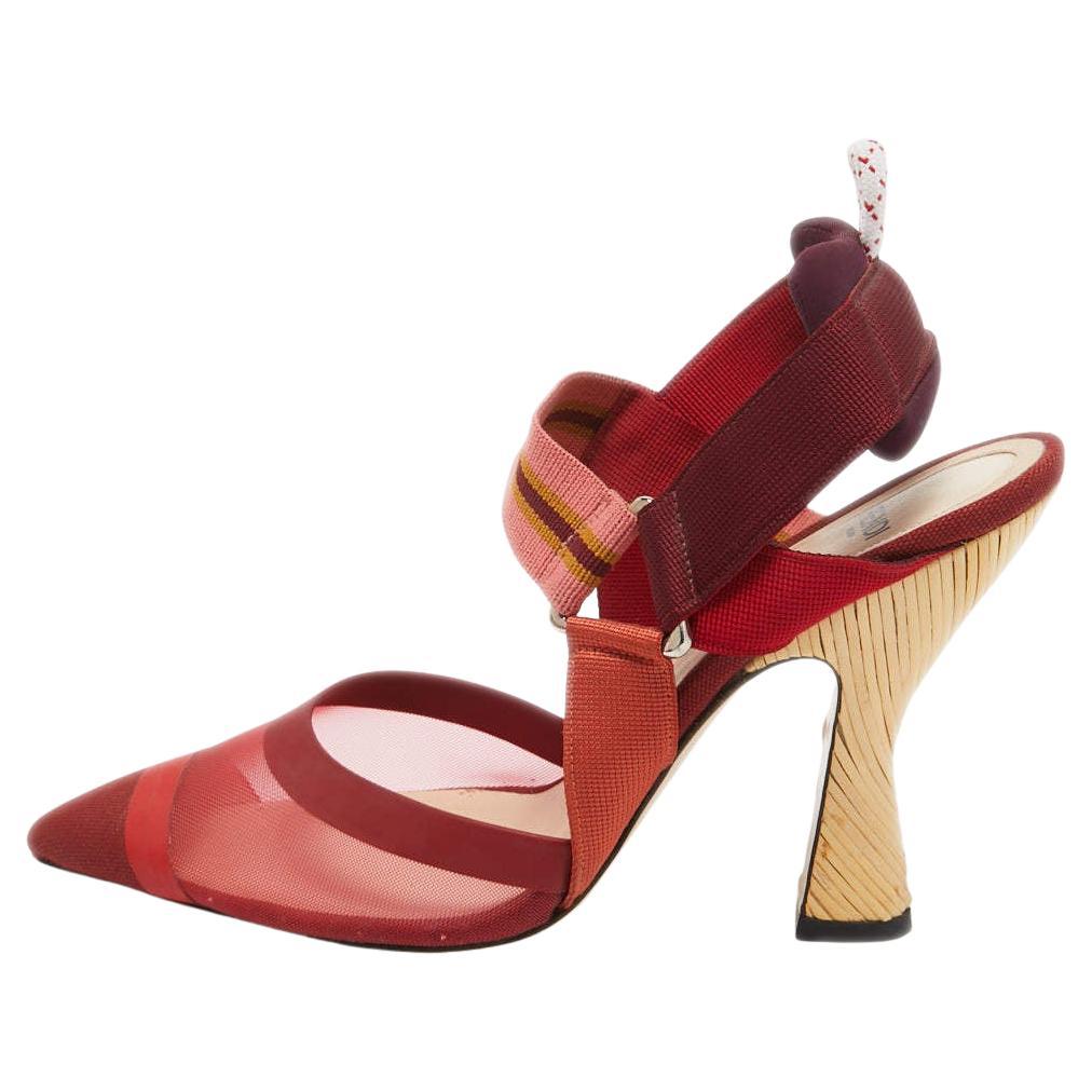 Fendi 'Colibri' Ankle Booties - Women's 37