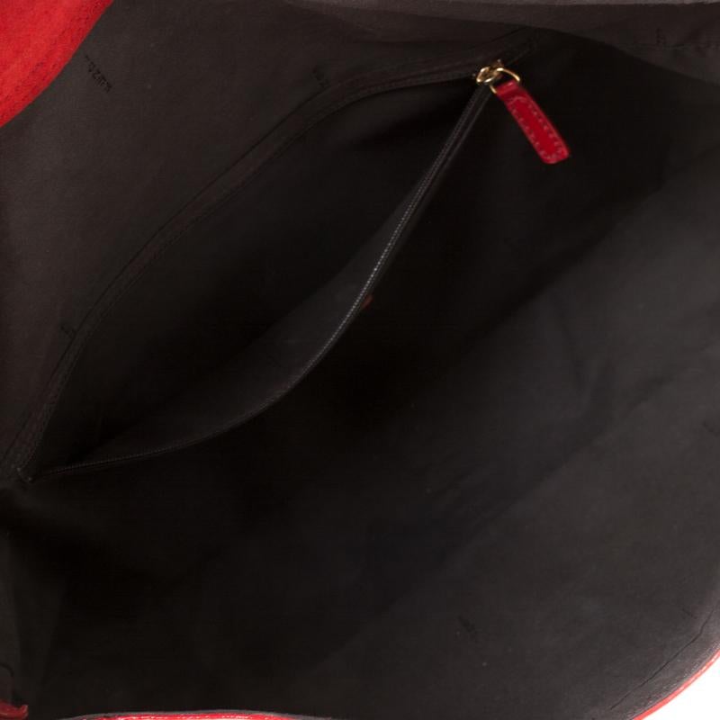 Fendi Red Crinkle Patent Leather Large Mamma Baguette Shoulder Bag 4