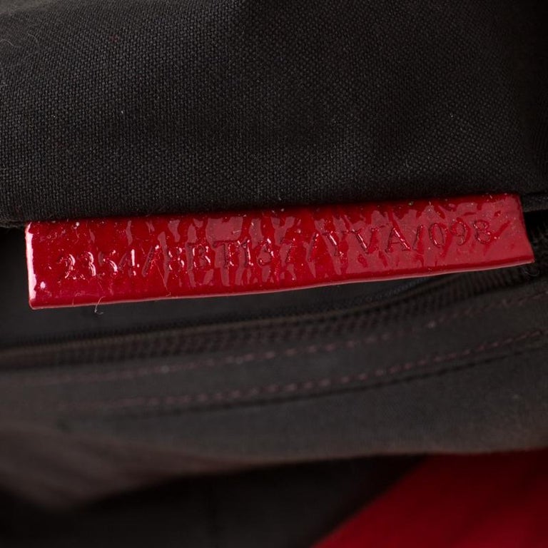 Fendi Red Crinkle Patent Leather Large Mamma Baguette Shoulder Bag For ...