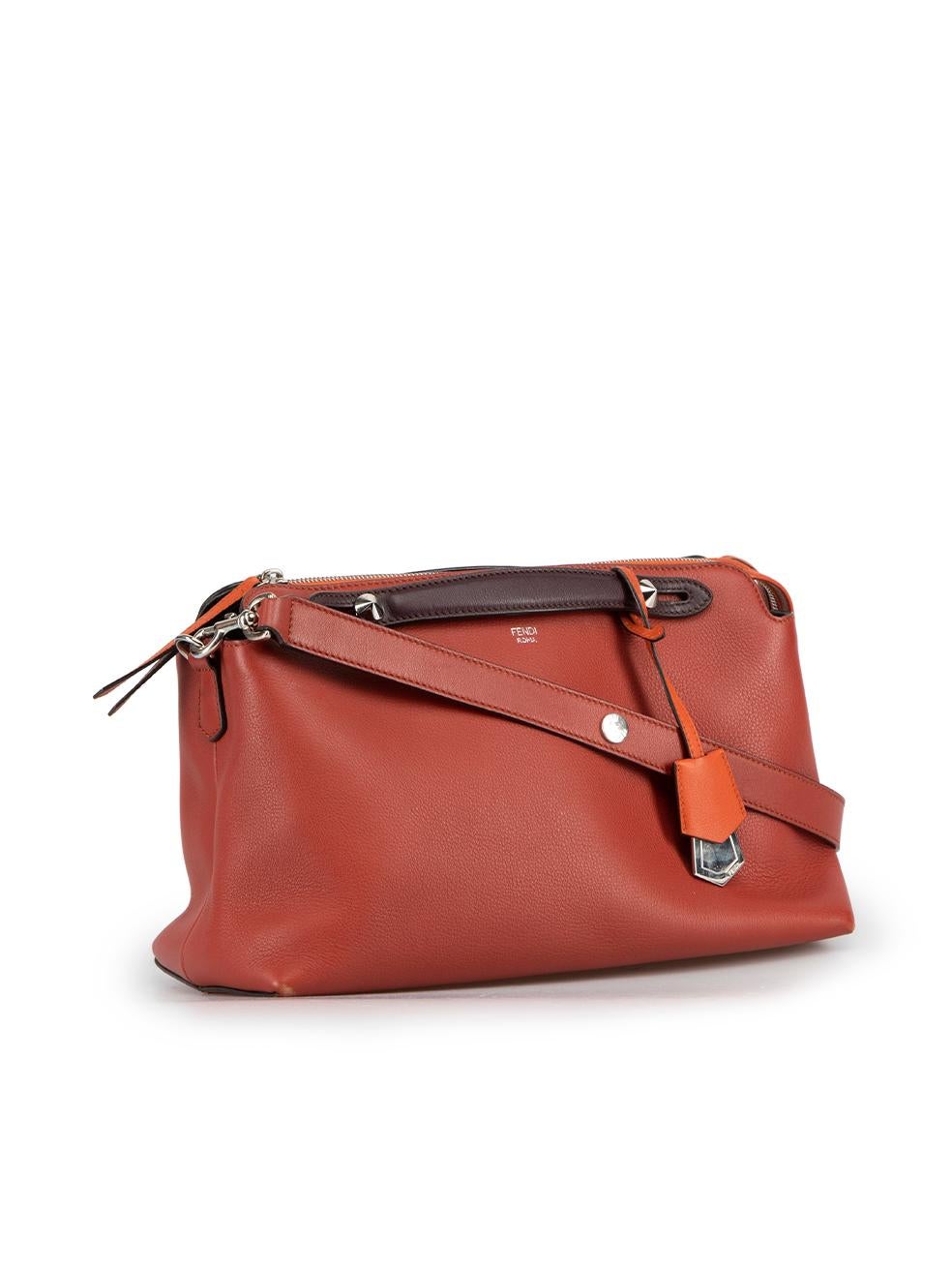 CONDITION is Very good. Minimal wear to bag is evident. Minimal wear to the base corners with abrasions to the leather and a small indent to the front of the bag on this used Fendi designer resale item.
 
Details
Dot Com 
Red
Leather
Medium