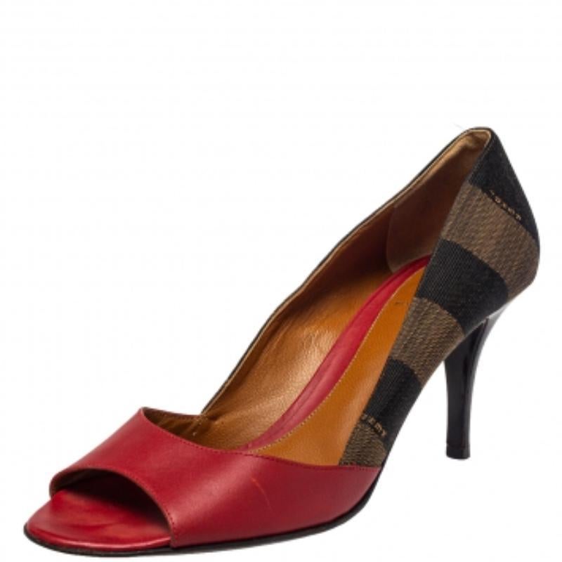 Fendi Red Leather And Brown Pequin Canvas Peep Toe Pumps Size 39.5 For Sale 1