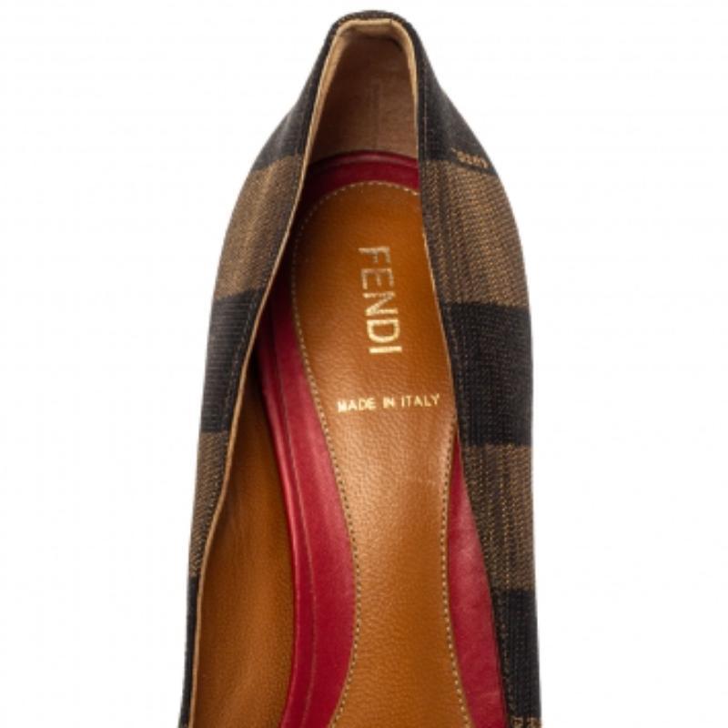 Fendi Red Leather And Brown Pequin Canvas Peep Toe Pumps Size 39.5 For Sale 2
