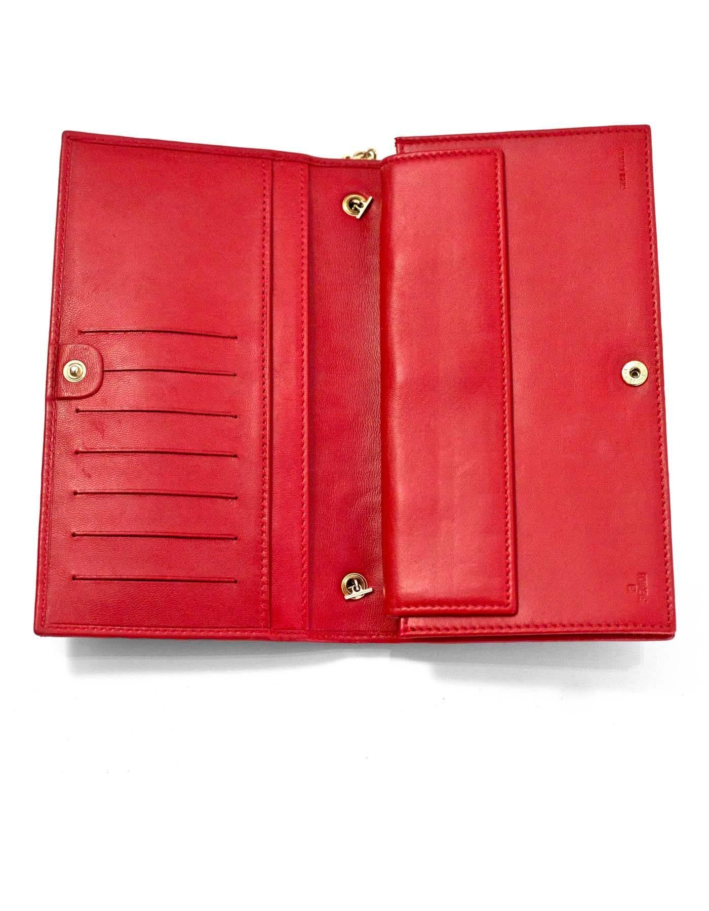 Fendi Red Leather Embossed Logo Chain Wallet WOC Bag In Excellent Condition In New York, NY