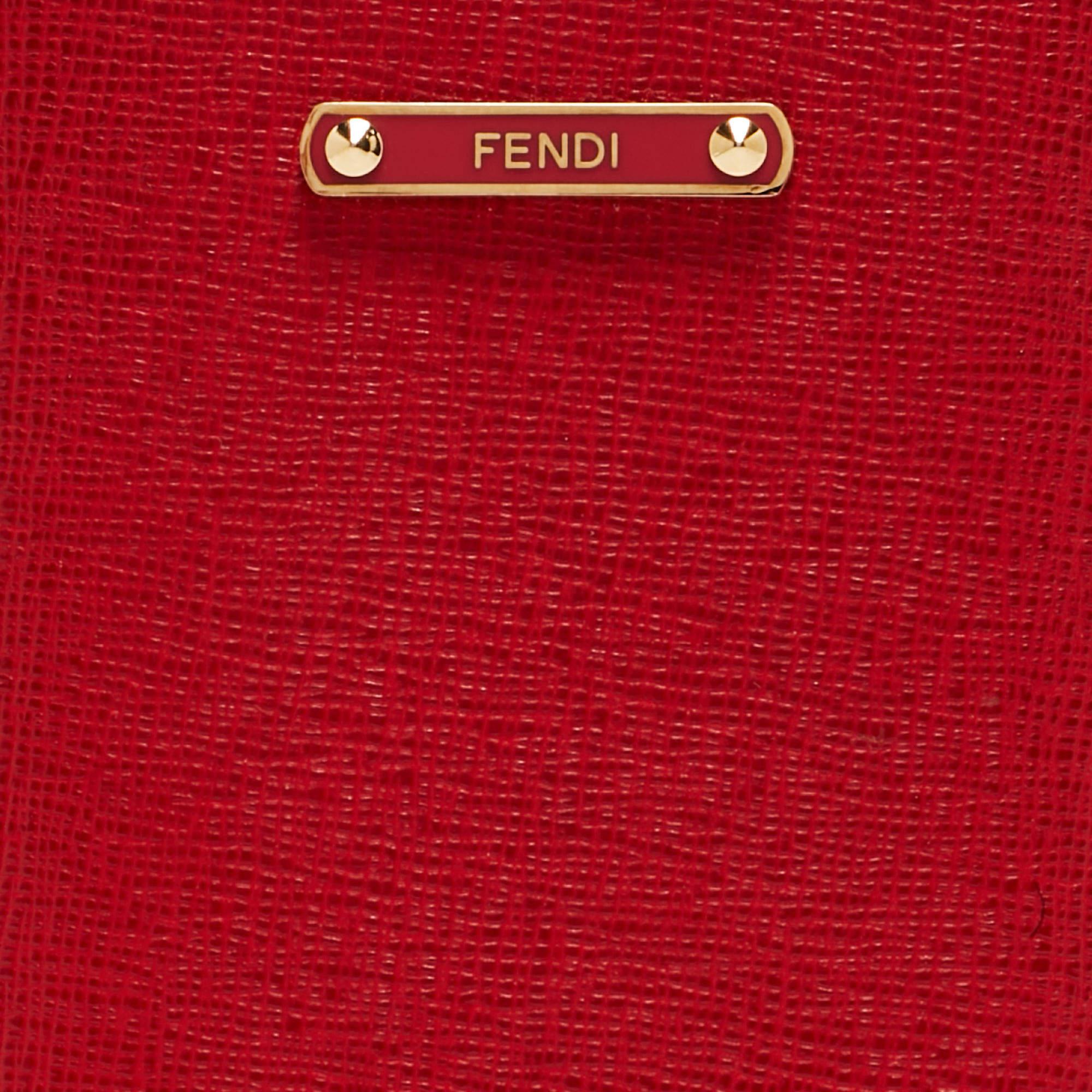 Fendi Red Leather Logo Phone Cover In Good Condition For Sale In Dubai, Al Qouz 2
