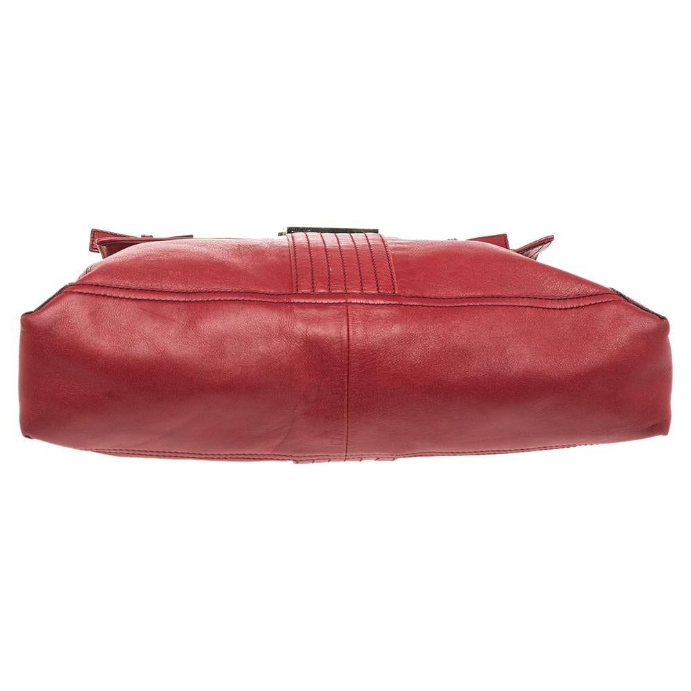 Fendi Red Leather Maxi Baguette Flap Shoulder Bag In Good Condition In Dubai, Al Qouz 2