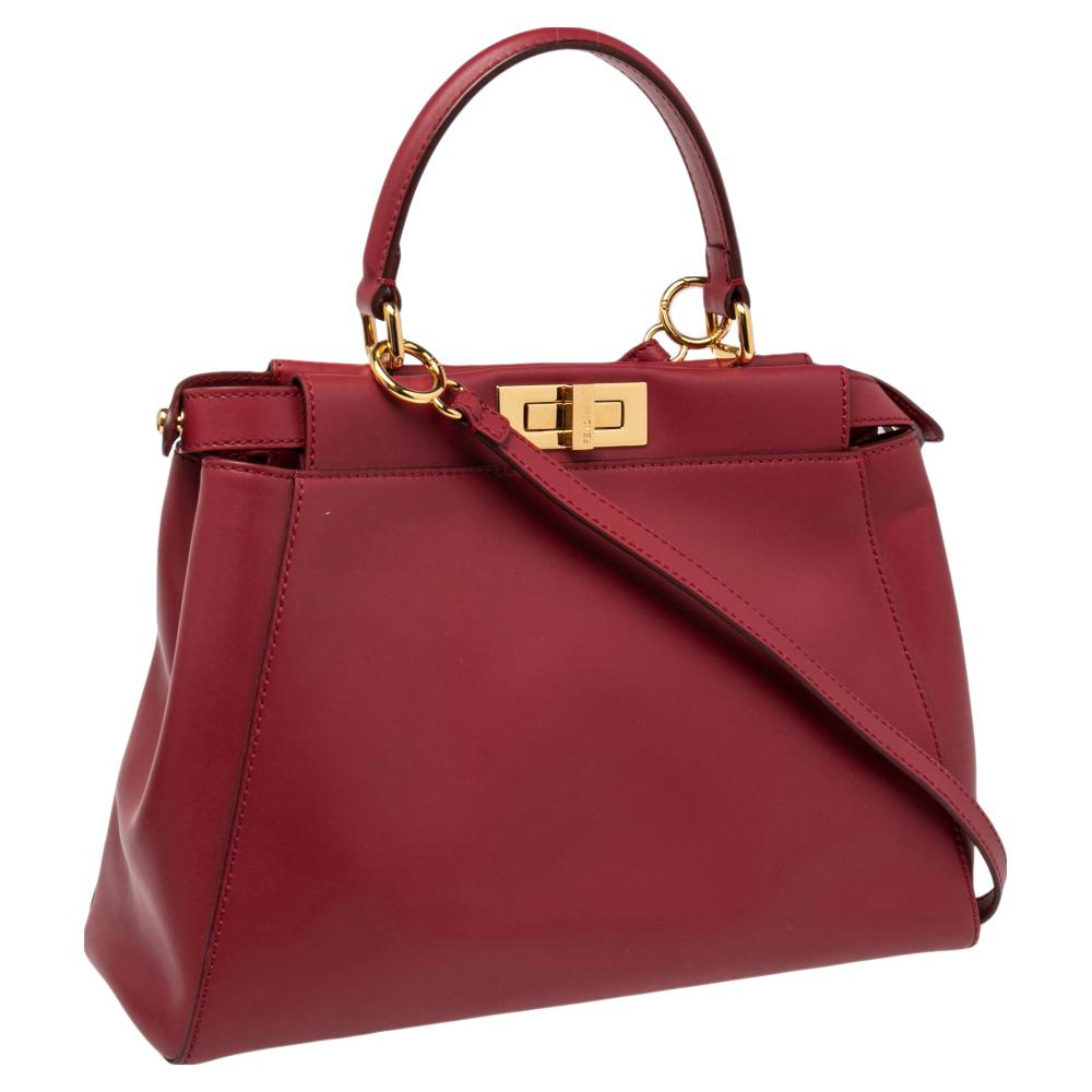 Fendi Red Leather Medium Peekaboo Top Handle Bag In Excellent Condition In Dubai, Al Qouz 2