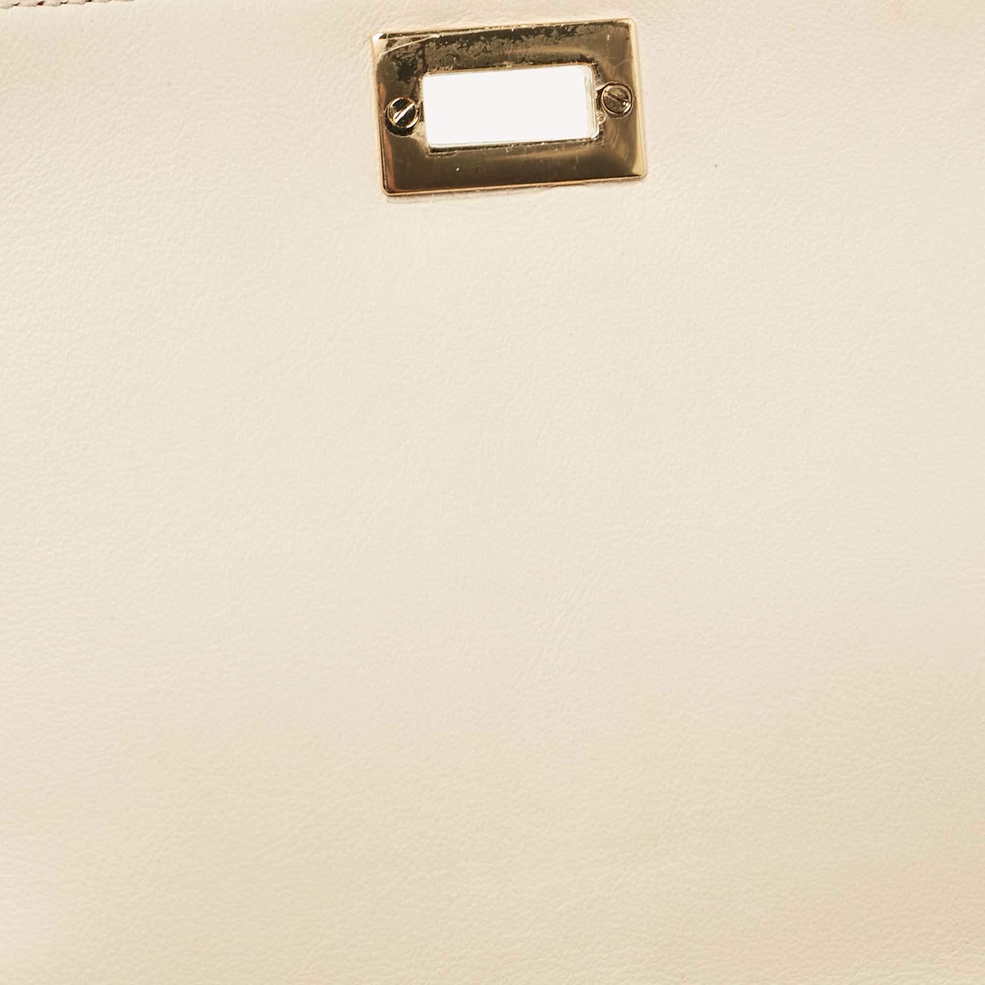  Fendi Pochette à chaîne Peekaboo en cuir rouge Pour femmes 