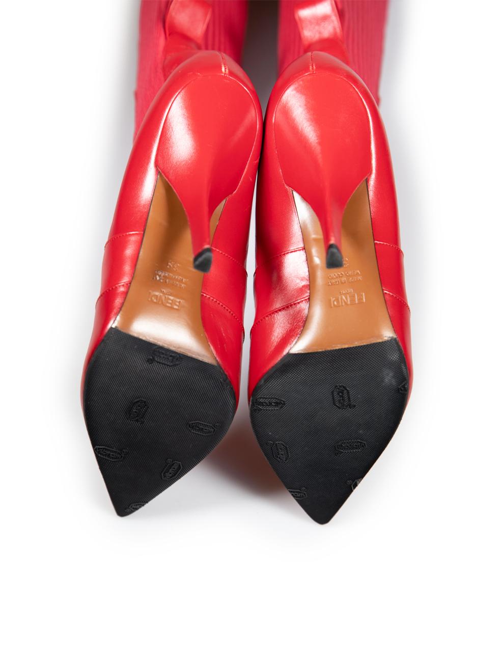 Fendi Rote Lederstiefel mit hohem Absatz mit Absatz Größe IT 39 Damen im Angebot