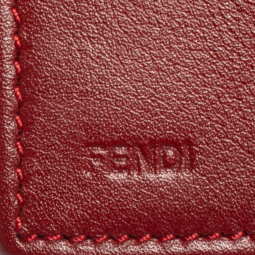 Fendi Red Patent Leather Fendilicious Wallet on Chain In Good Condition In Dubai, Al Qouz 2
