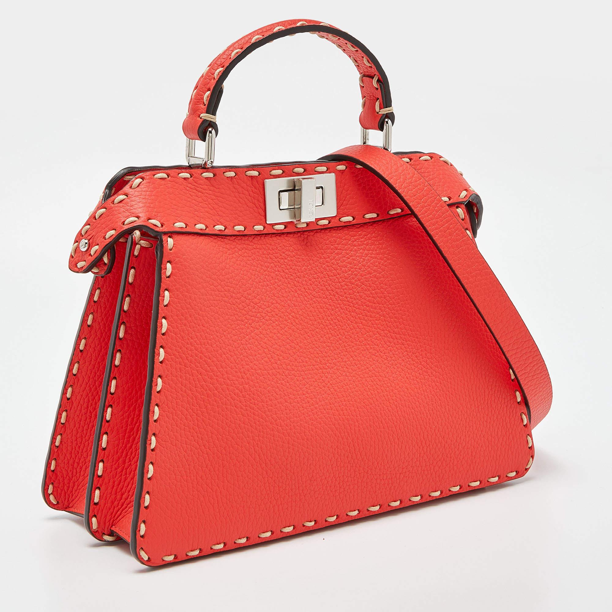 Fendi Red Selleria Leather Small Peekaboo ISeeU Top Handle Bag In Good Condition In Dubai, Al Qouz 2