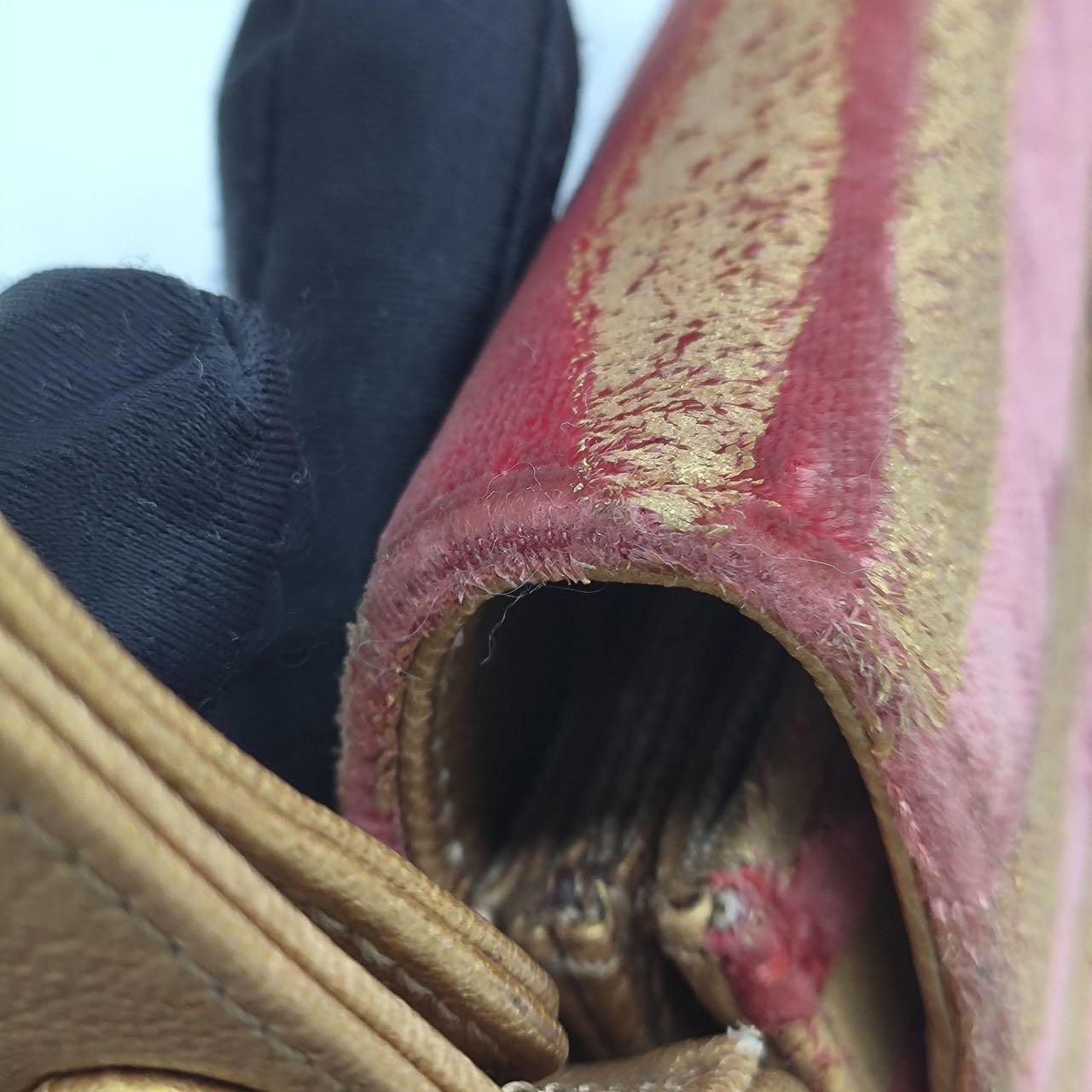 Fendi - Sac à bandoulière en velours rouge et imprimé zèbre sur le devant en vente 15