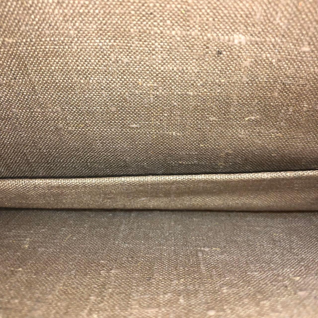 Fendi - Sac à bandoulière en velours rouge et imprimé zèbre sur le devant en vente 2