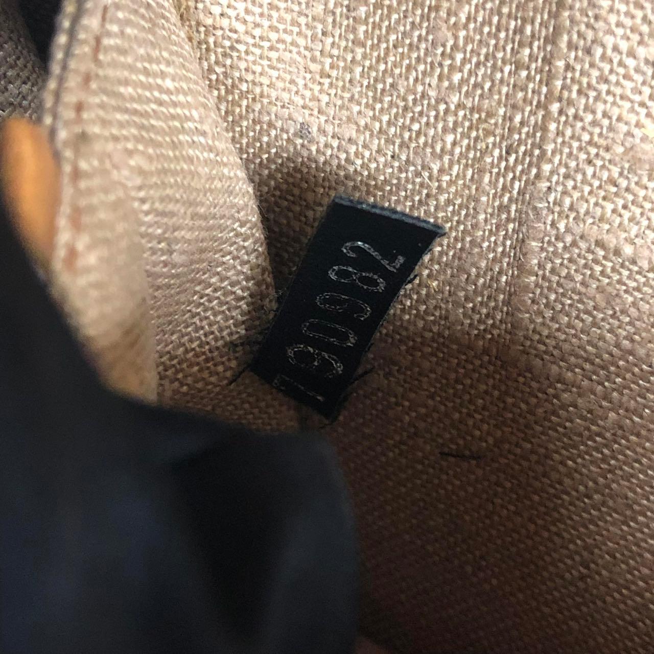 Fendi - Sac à bandoulière en velours rouge et imprimé zèbre sur le devant en vente 3