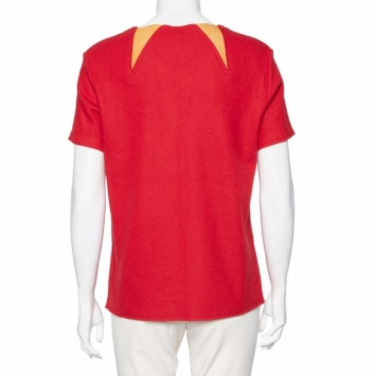 Fendi Top rojo de manga corta con detalles de lana y piel S en Bueno estado para la venta en Dubai, Al Qouz 2