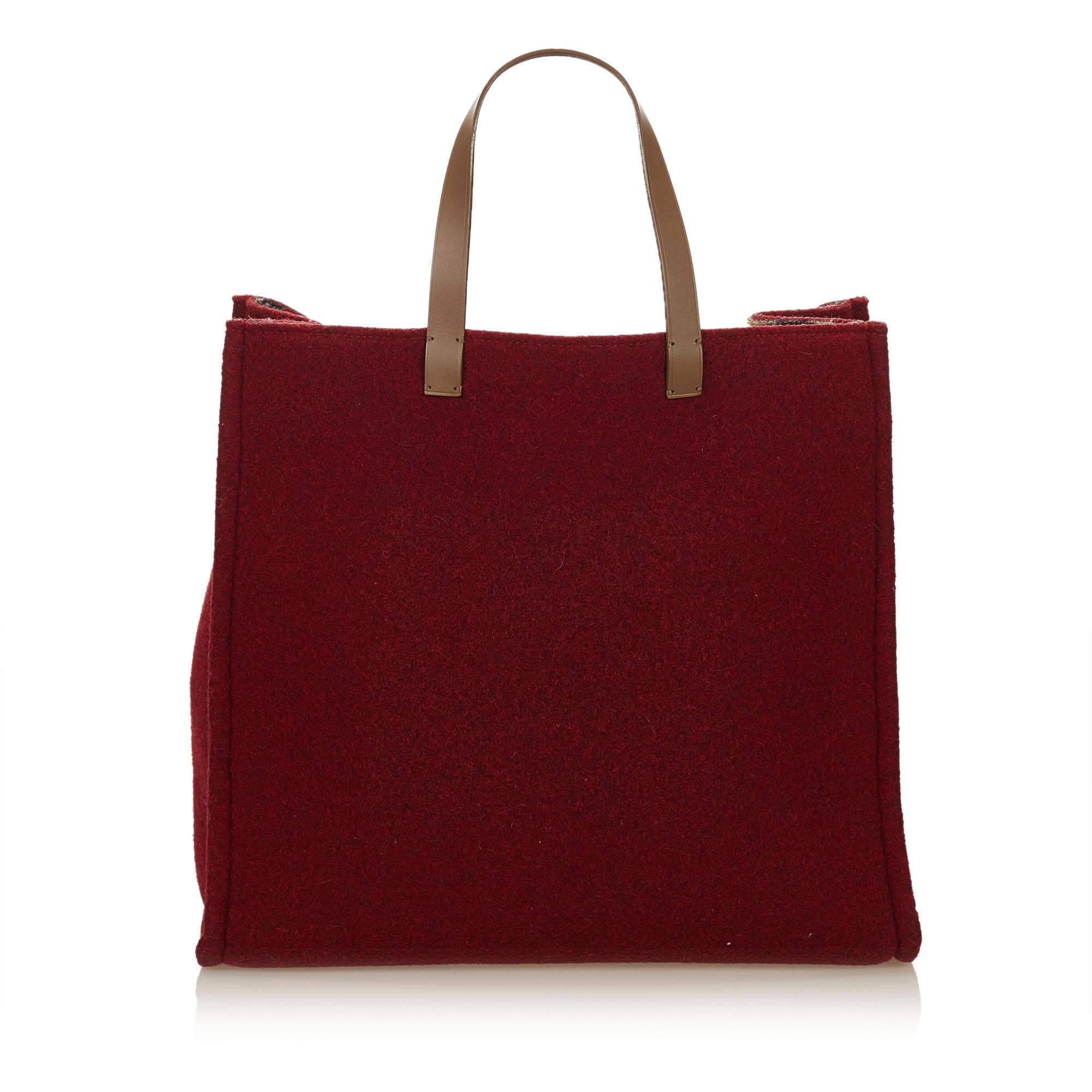 Fendi Red Wool Tote Bag In Good Condition In Orlando, FL