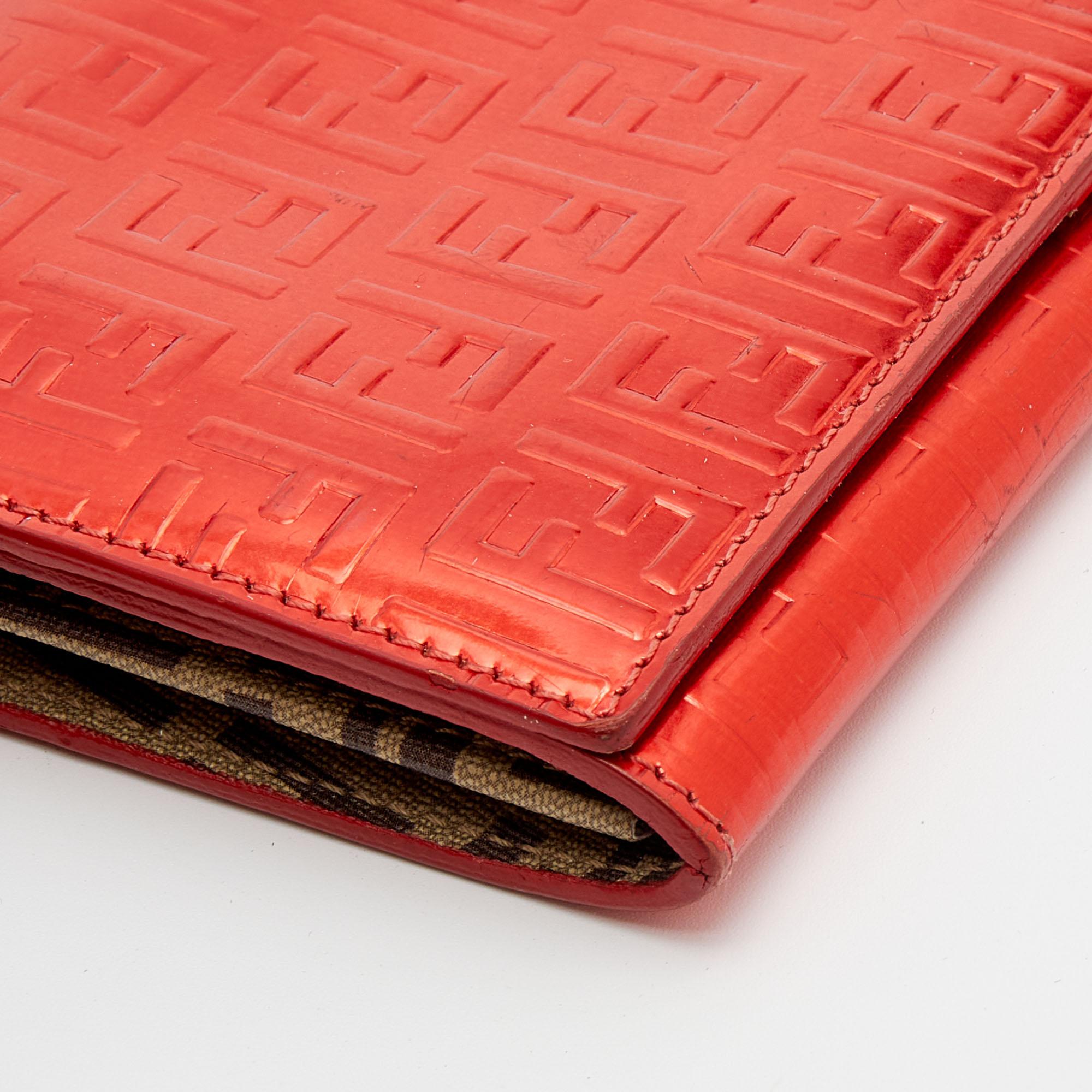 Fendi Red Zucchino Patent Leather Flap Wallet For Sale 5