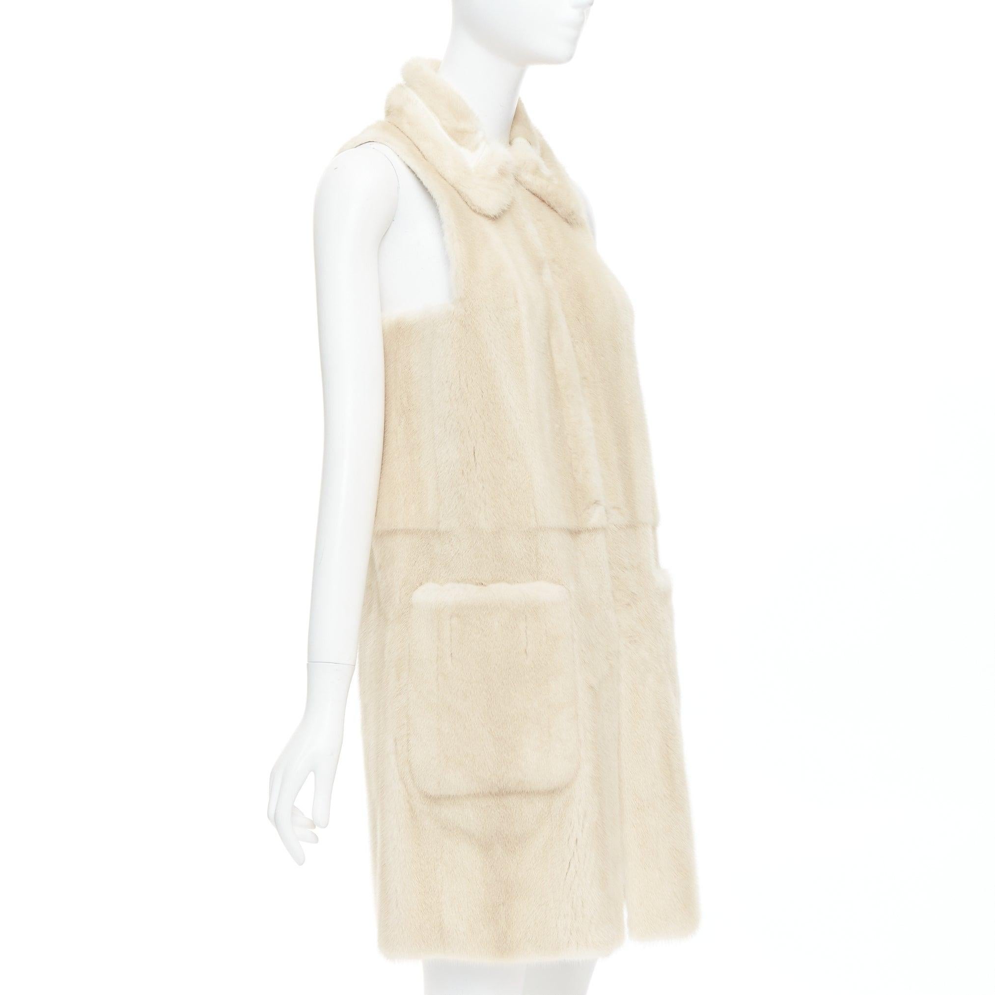 Fendi Gilet reversibile in pelliccia beige champagne oro pelle metallizzata IT36 XXS In condizioni ottime in vendita a Hong Kong, NT