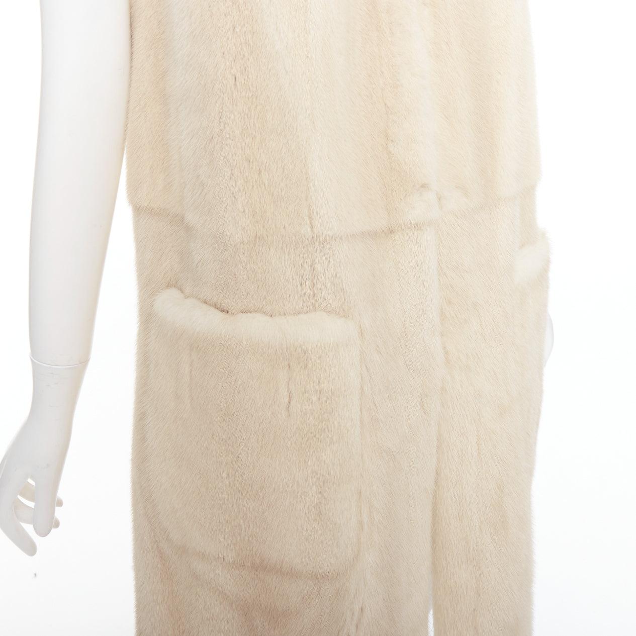 Fendi Gilet reversibile in pelliccia beige champagne oro pelle metallizzata IT36 XXS in vendita 3