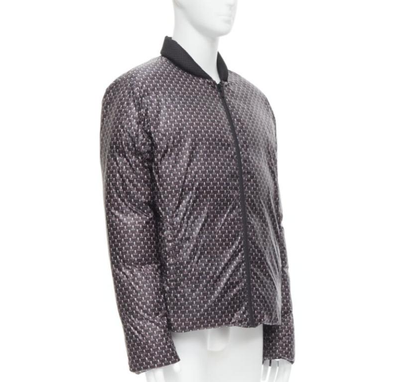 Fendi Giacca reversibile Monster Bug Eye nera in nylon con piuma d'oca EU50 L. In condizioni ottime in vendita a Hong Kong, NT