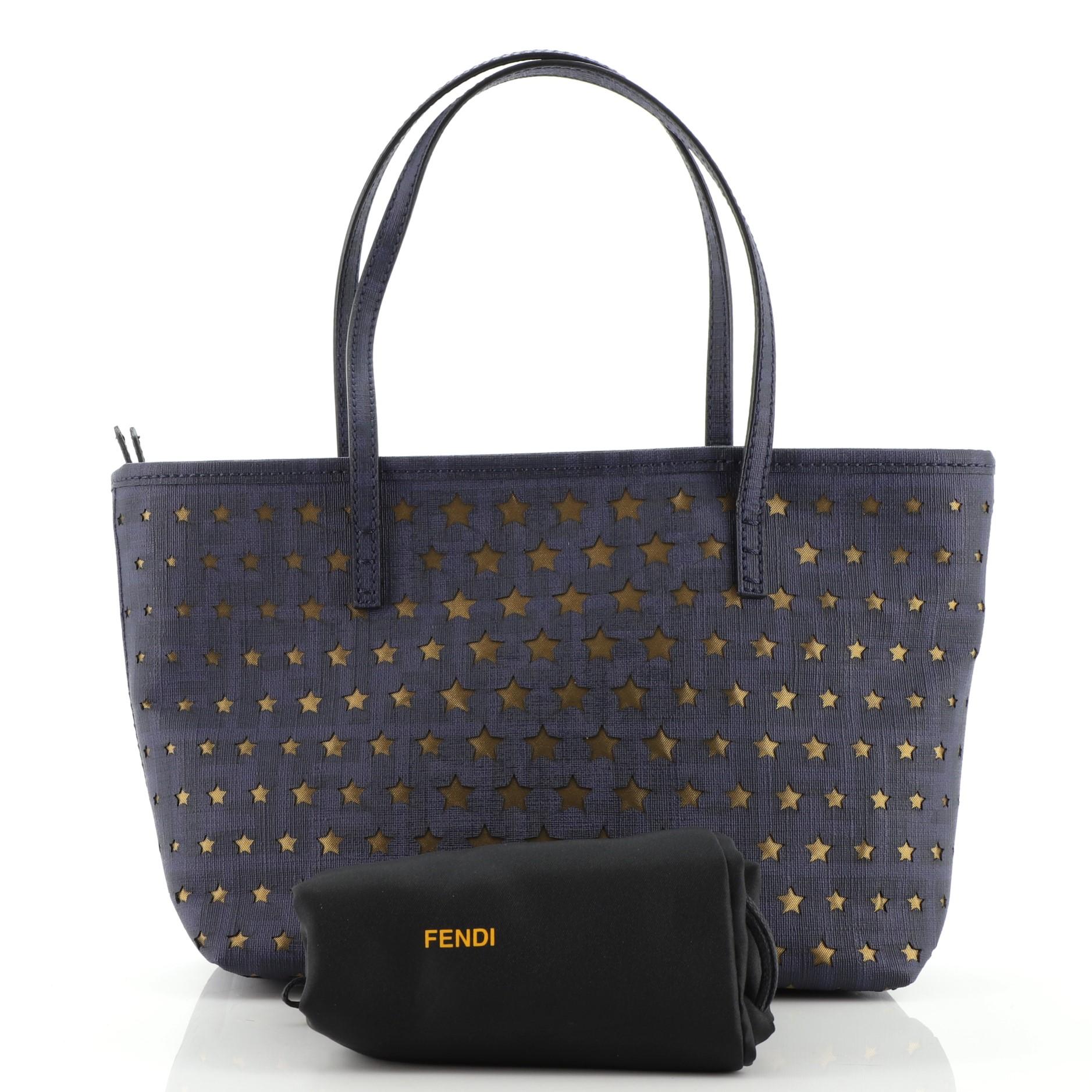 Condition: Great. Minor odor in interior. Light creasing on exterior and handles, scratches on hardware
Accessories: Dust Bag
Measurements: Handle Drop 6