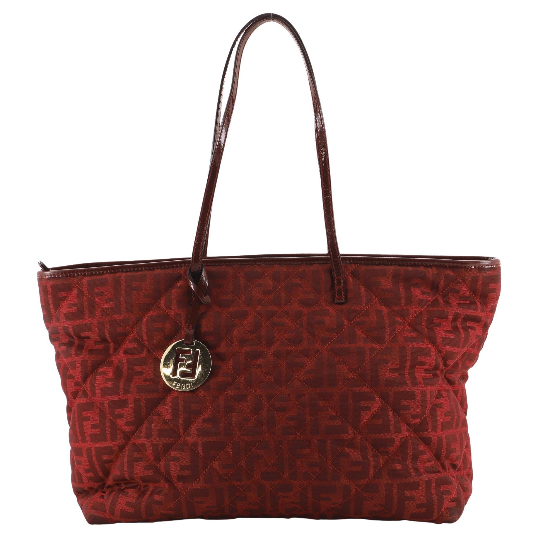 Fendi Roll Tragetasche aus gestepptem Zucca Canvas groß