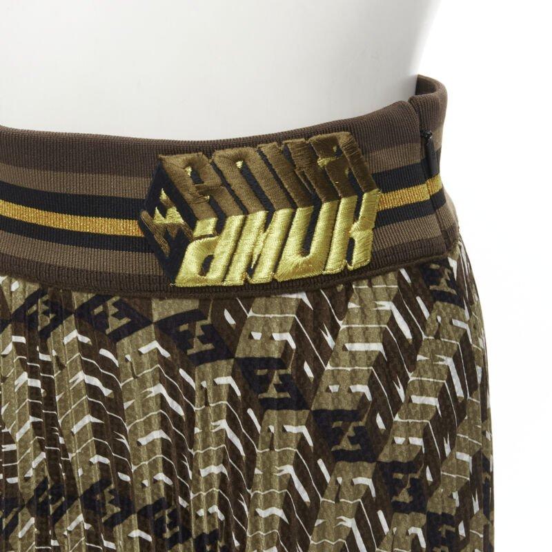 FENDI Roma Amor brown gold graphic print pleated plisse silk skirt IT42 M
Reference: KNLM/A00184
Brand: Fendi
Collection: Roma Amor
Material: Silk
Color: Brown, Gold
Pattern: Graphic
Closure: Zip
Extra Details: Striped web elasticated waist band