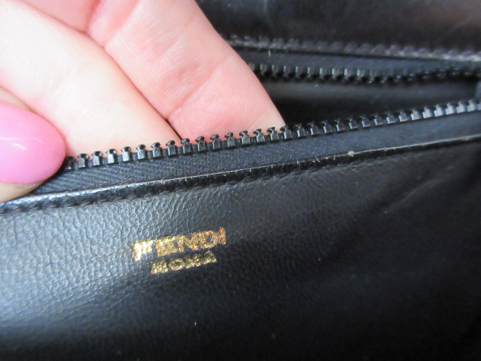 Fendi Roma Black Lizard Petite Hand Bag For Sale 4