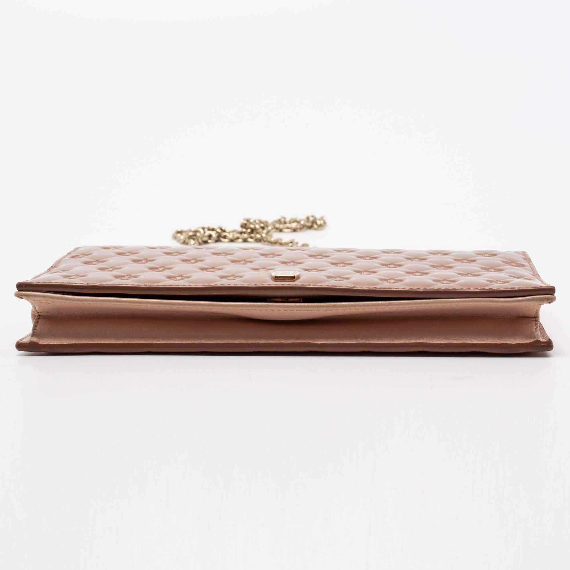 Fendi Rose Gold Patent Leather Fendilicious Wallet On Chain In Good Condition In Dubai, Al Qouz 2