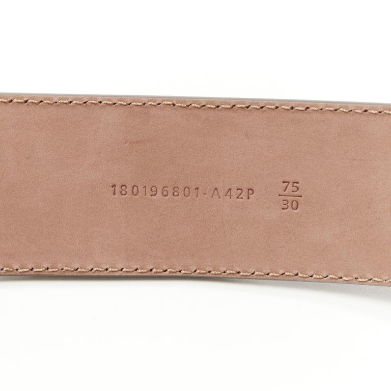 FENDI Round F gold buckle embossed brown Zucca FF monogram  display picture 3