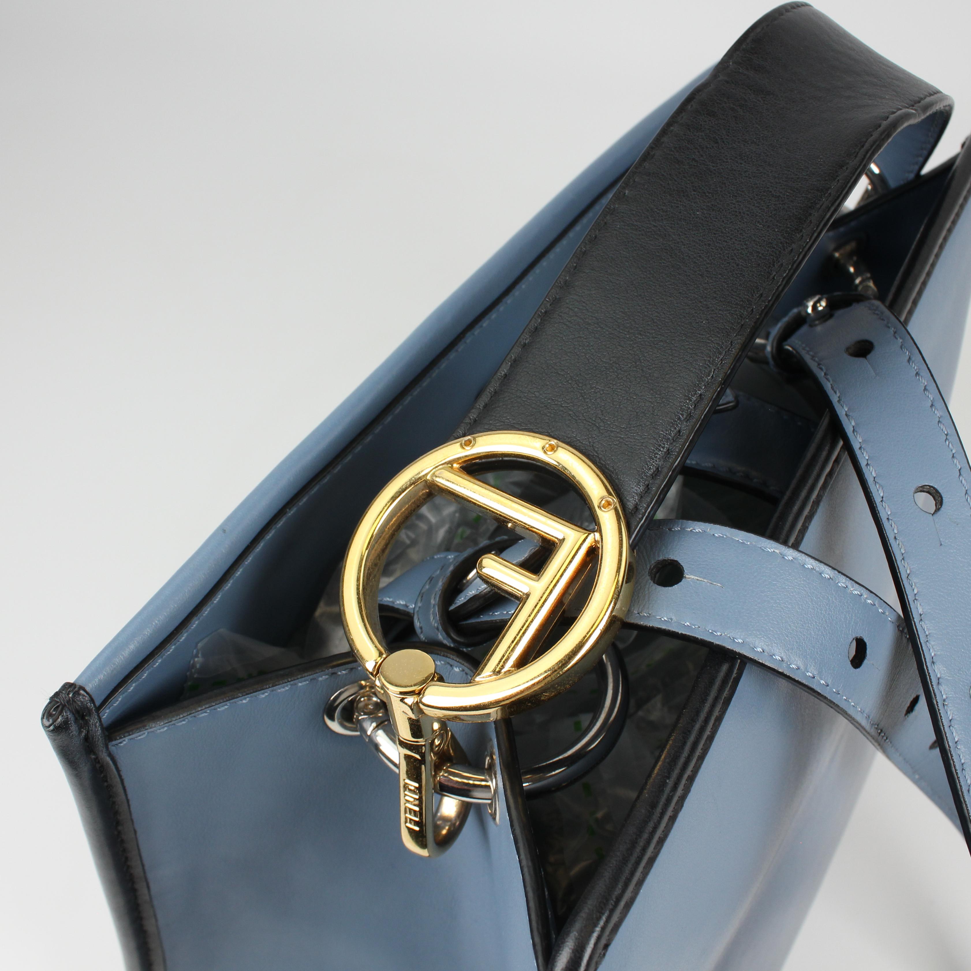 Fendi Runaway Handbag in Leather 6
