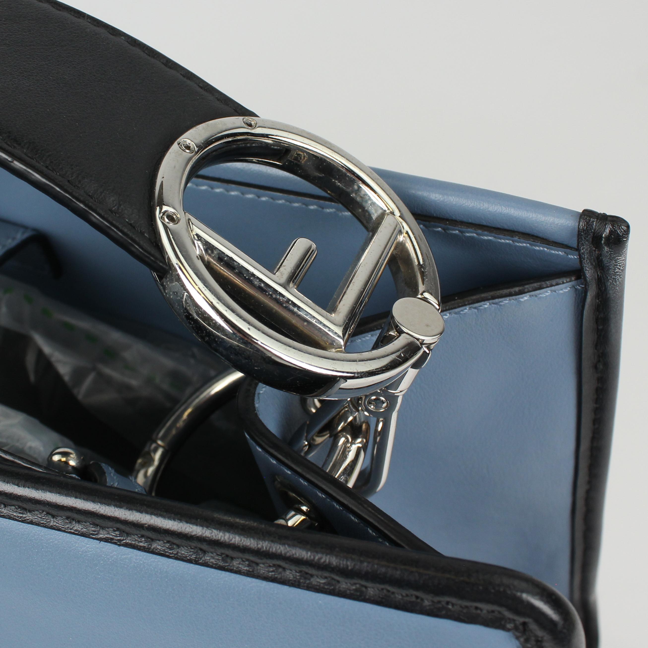 Fendi Runaway Handbag in Leather 7
