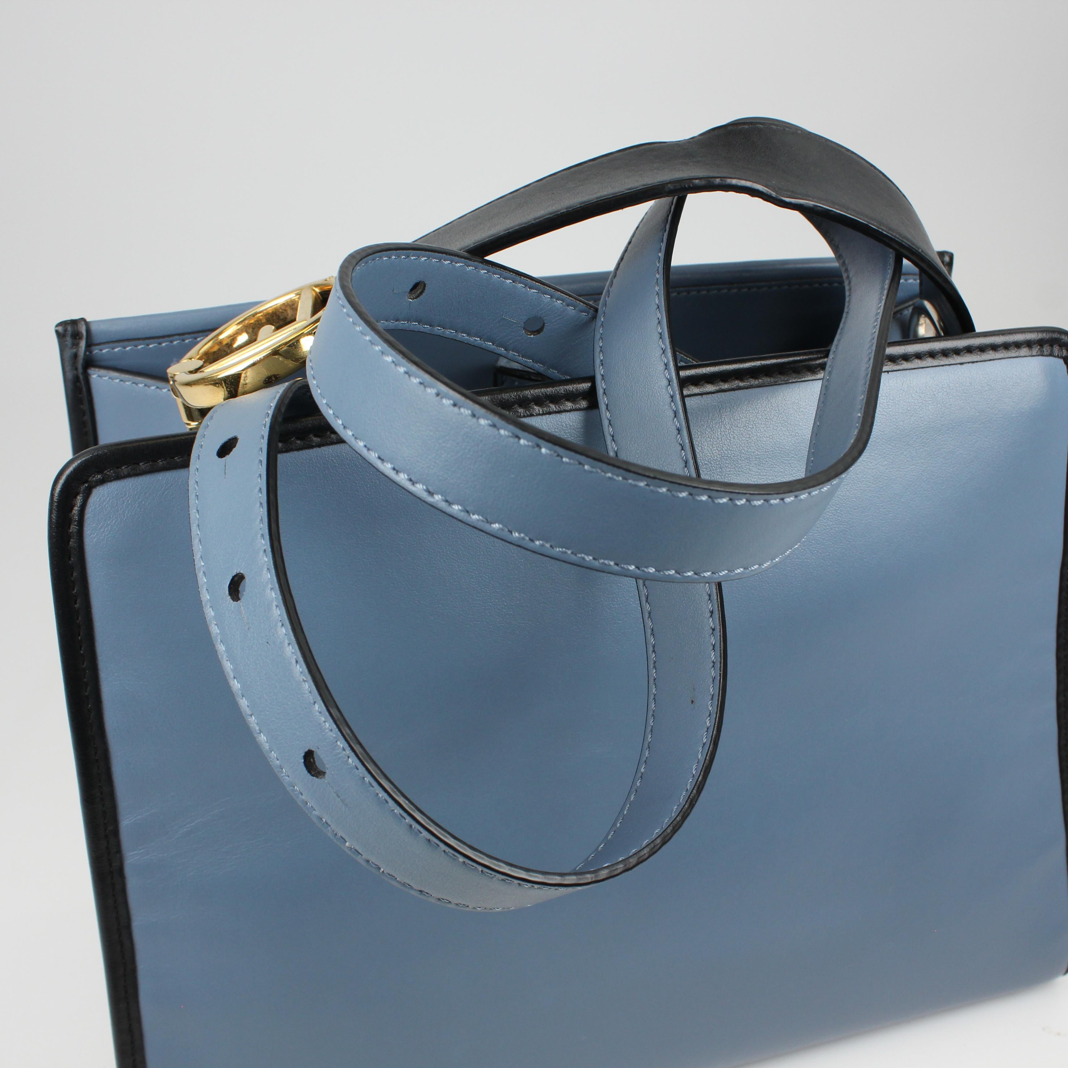 Fendi Runaway Handbag in Leather 8