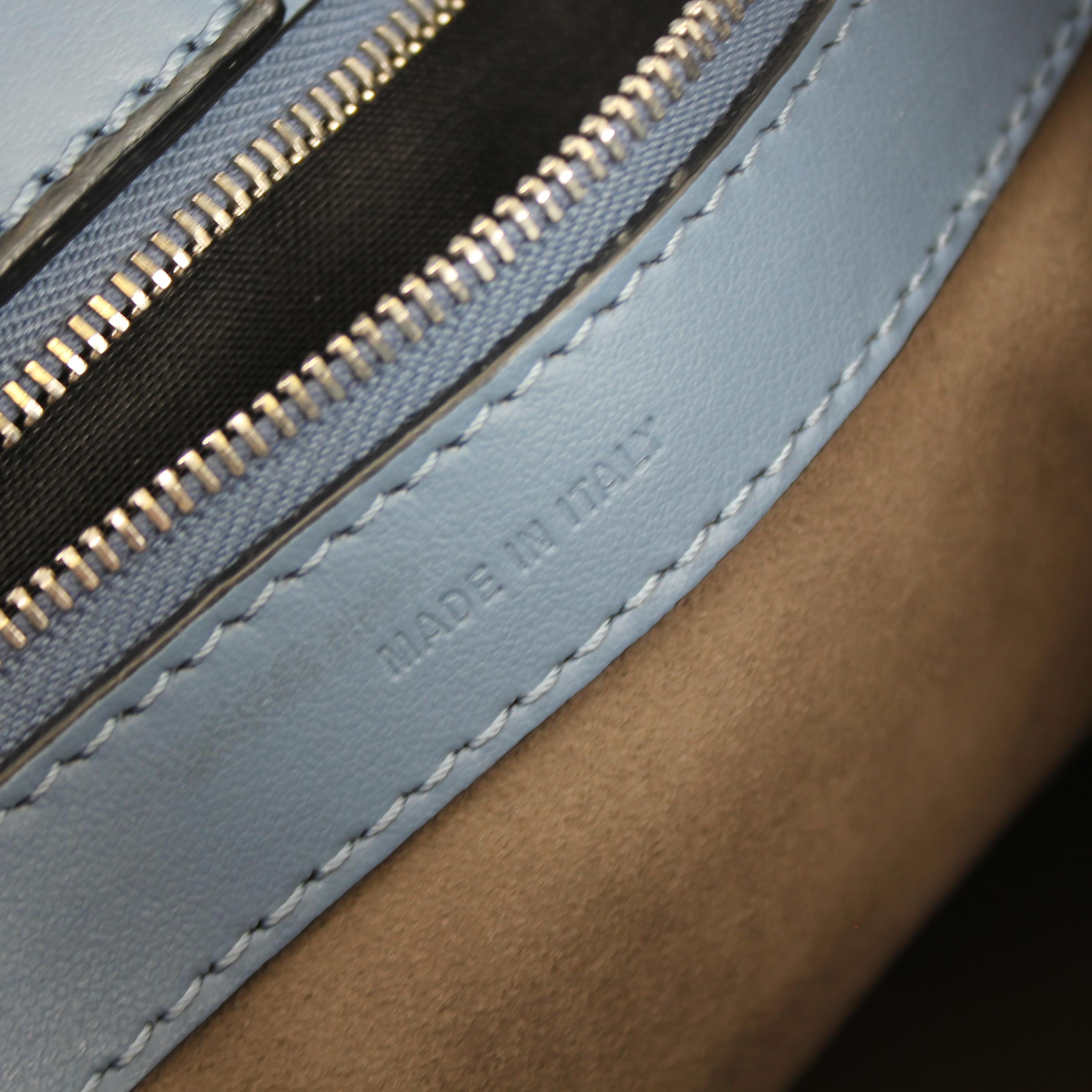 Fendi Runaway Handbag in Leather In Excellent Condition In Rīga, LV