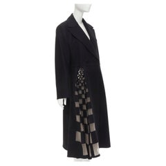 FENDI - Robe manteau évasé à carreaux en laine noire et à maille découpée, défilé, taille IT 48 XL