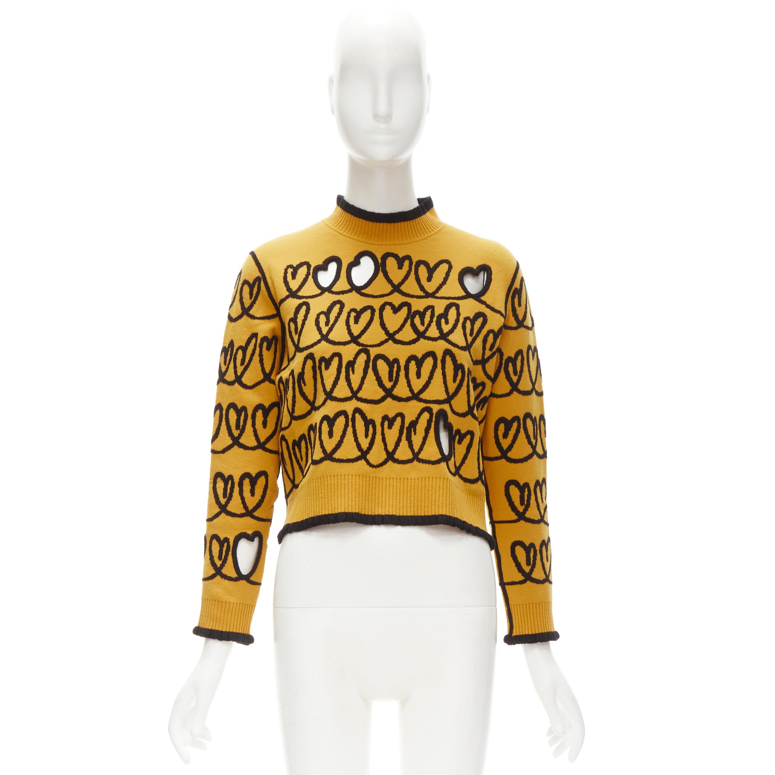 FENDI Scribble Heart cut out yellow black knit cropped pullover sweater S For Sale 2