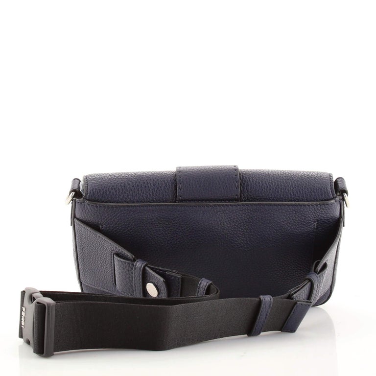 Fendi Selleria Baguette Convertible Belt Bag Leather Medium 15 For Sale at  1stDibs