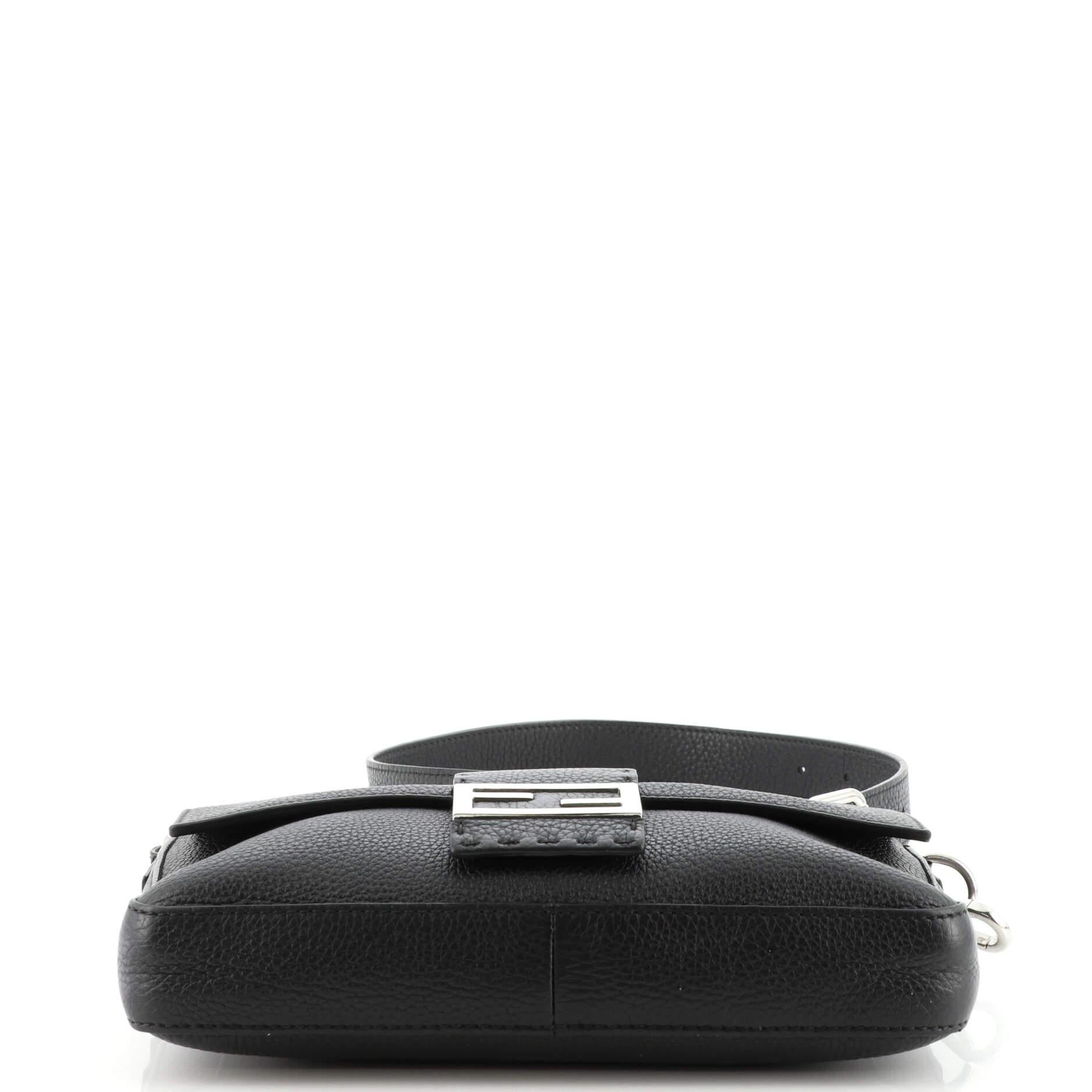 Fendi Selleria Baguette Convertible Belt Bag Leather Medium In Good Condition In NY, NY