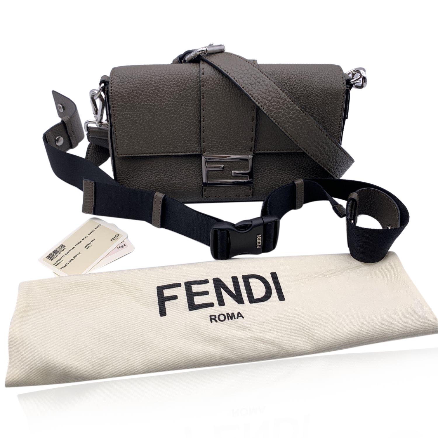 Fendi Selleria Military Green Leather Baguette Shoulder Bag In New Condition In Rome, Rome