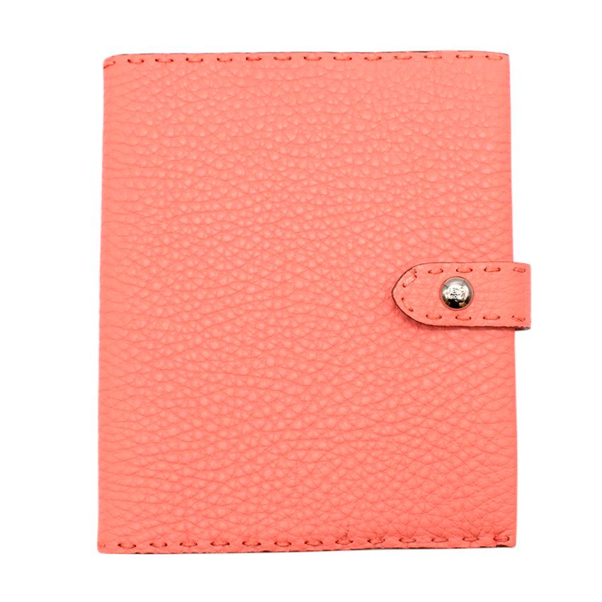 Fendi Selleria Pink Grained Leather Diary with Stickers

-From Fendis Selleria line, this diary features its iconic hand stitching details 
-Made of soft grainy leather 
-Gorgeous pink hue 
-Suitable for any year 
-Branded pages divided in 3 days