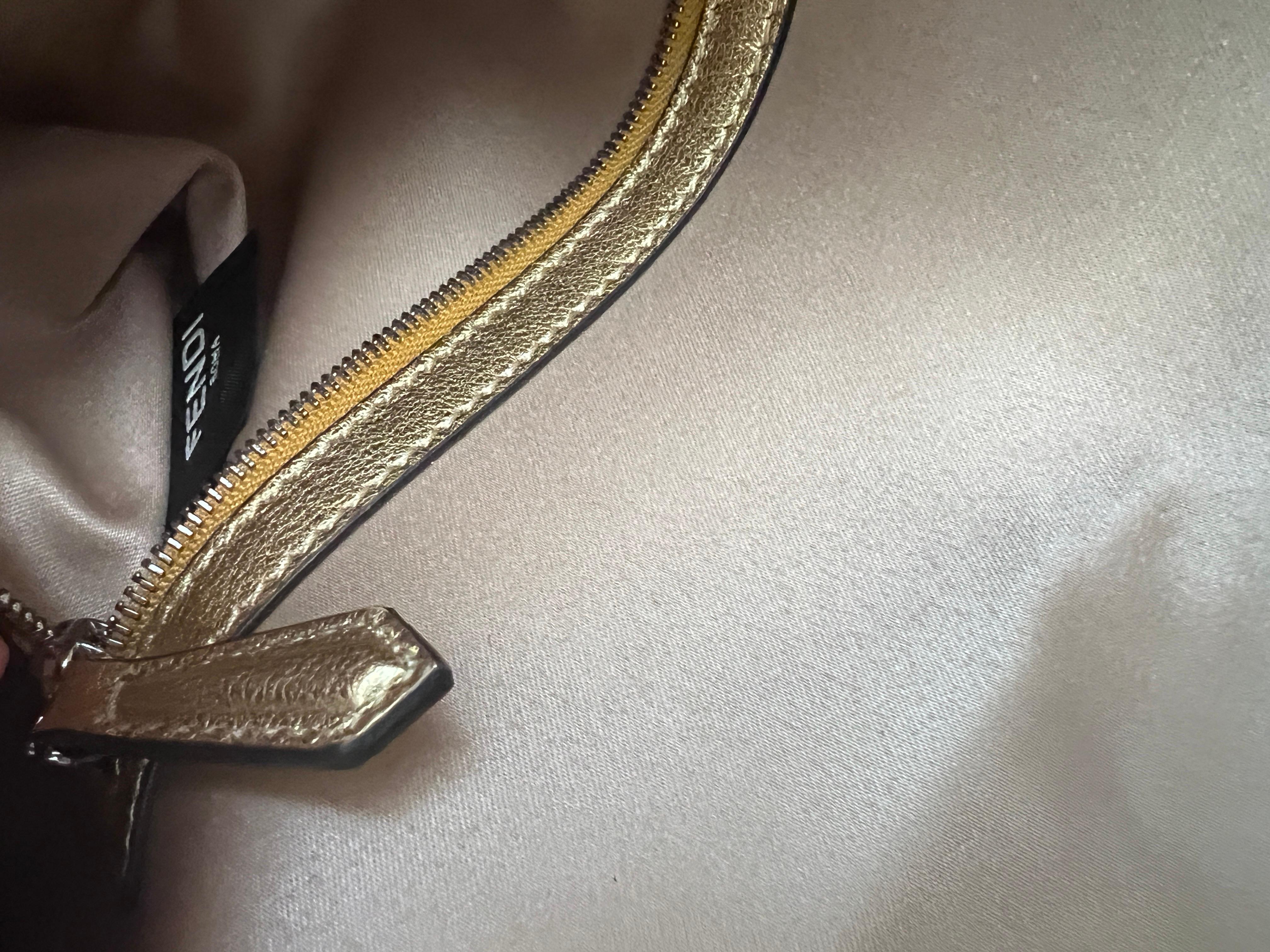 FENDI Sequin Paillettes Vitello Laminato Striped Baguette 1997 Oro Sfumato 4
