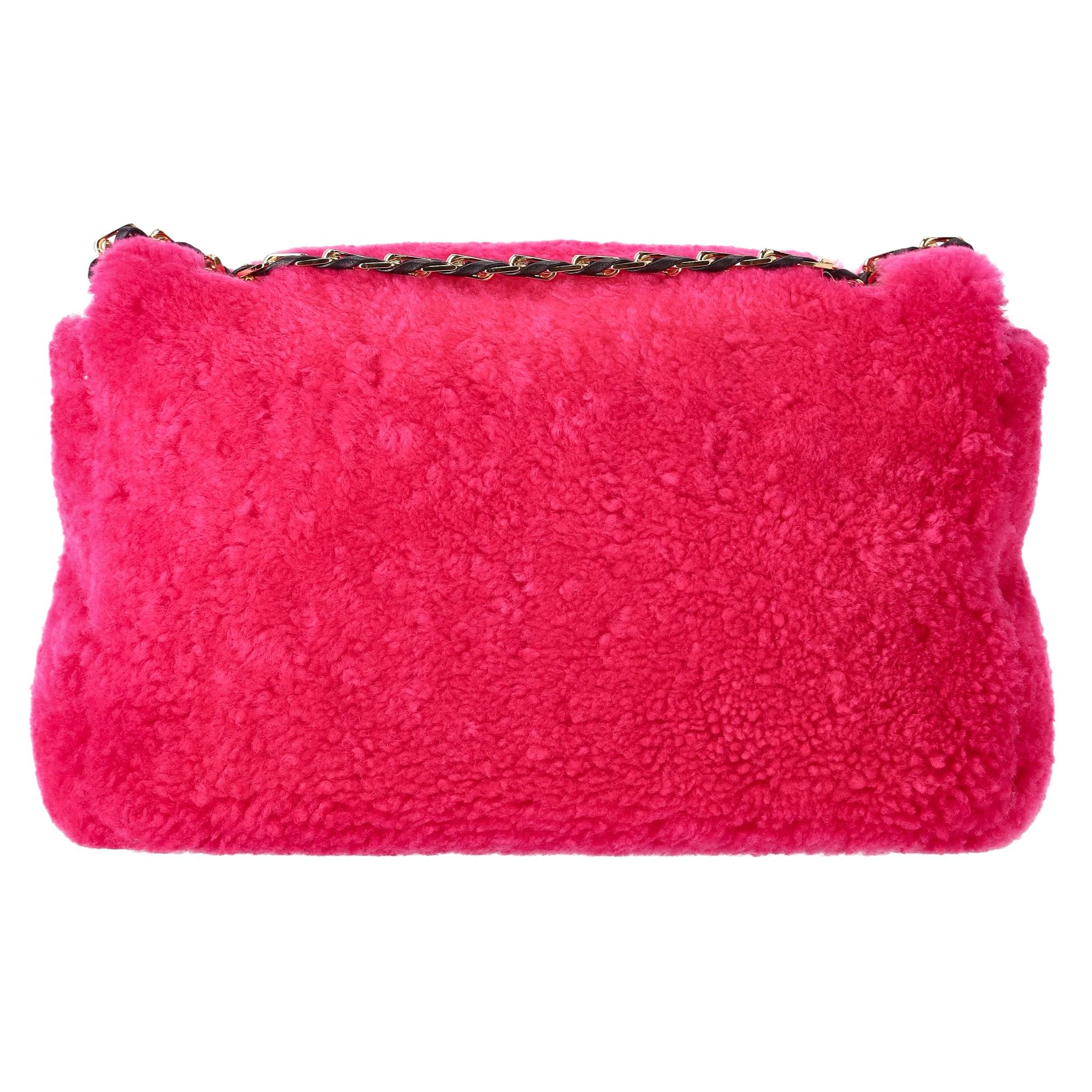 Fendi Shearling Rosa Fluo Baguette Handbag In Excellent Condition In London, GB