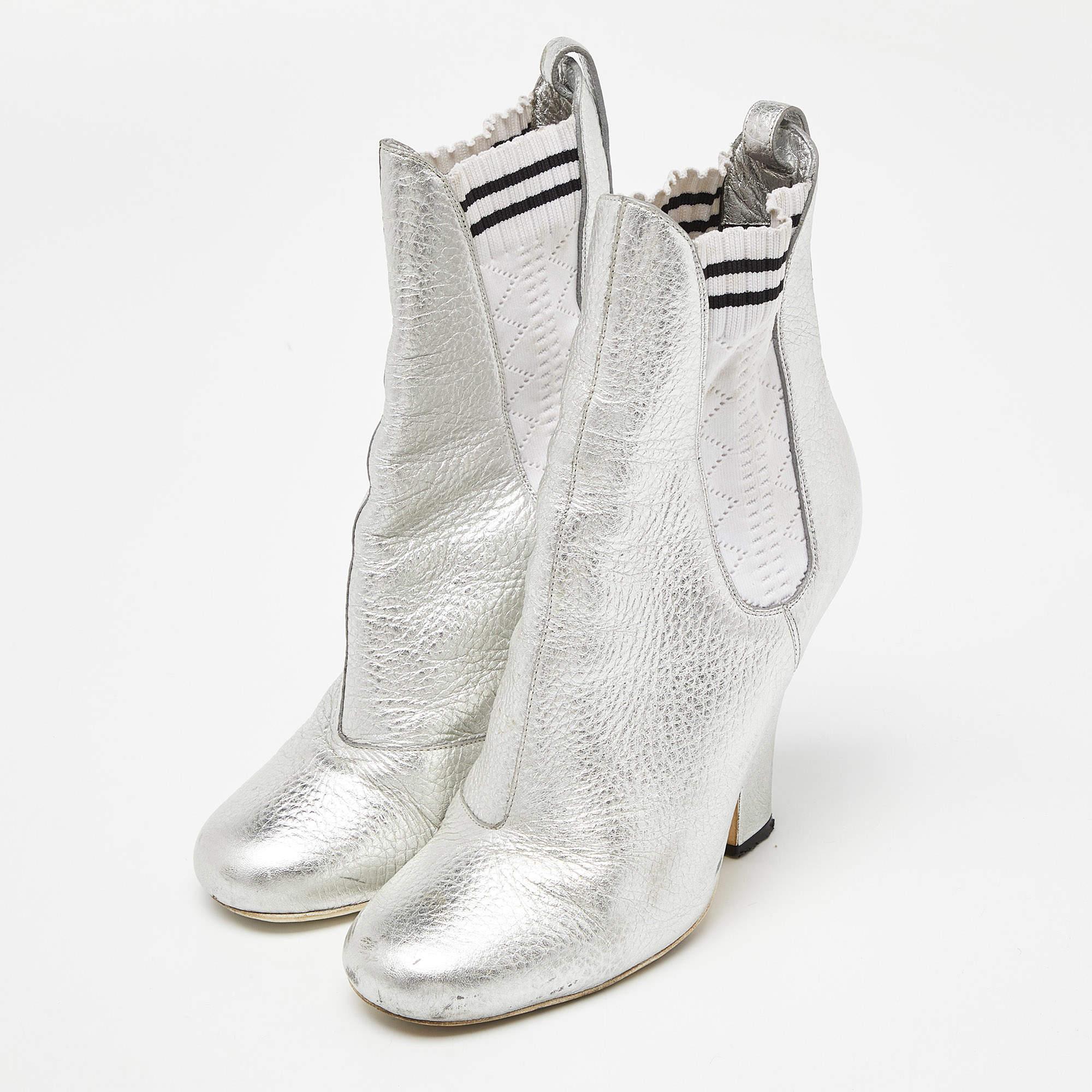 Boots are an essential part of your wardrobe, and these boots, crafted from top-quality materials, are a fine choice. Offering the best of comfort and style, this sturdy-soled pair would be great with a dress for a casual day out!
