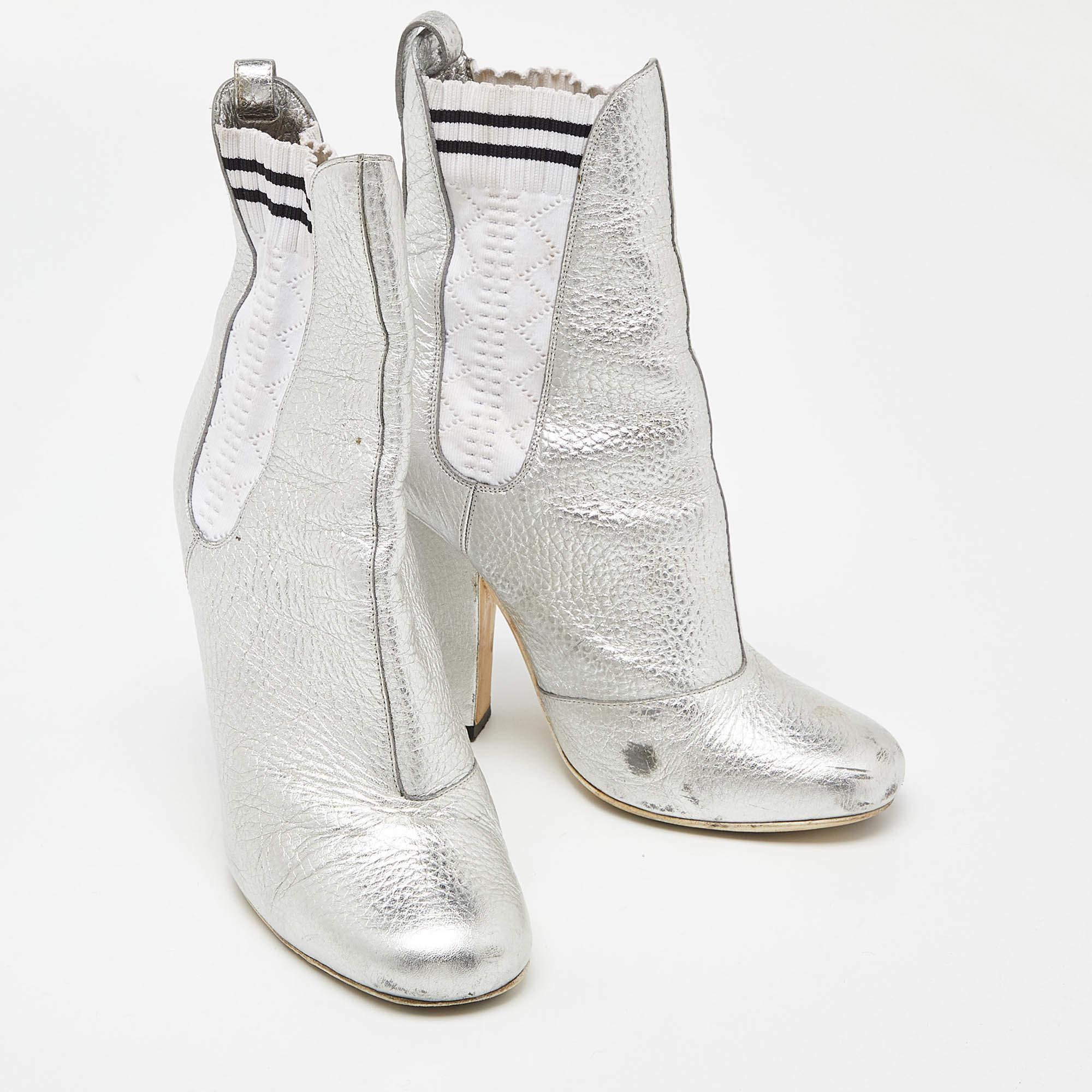 Women's Fendi Silver Leather Marie Antoinette Ankle Boots Size 37 For Sale