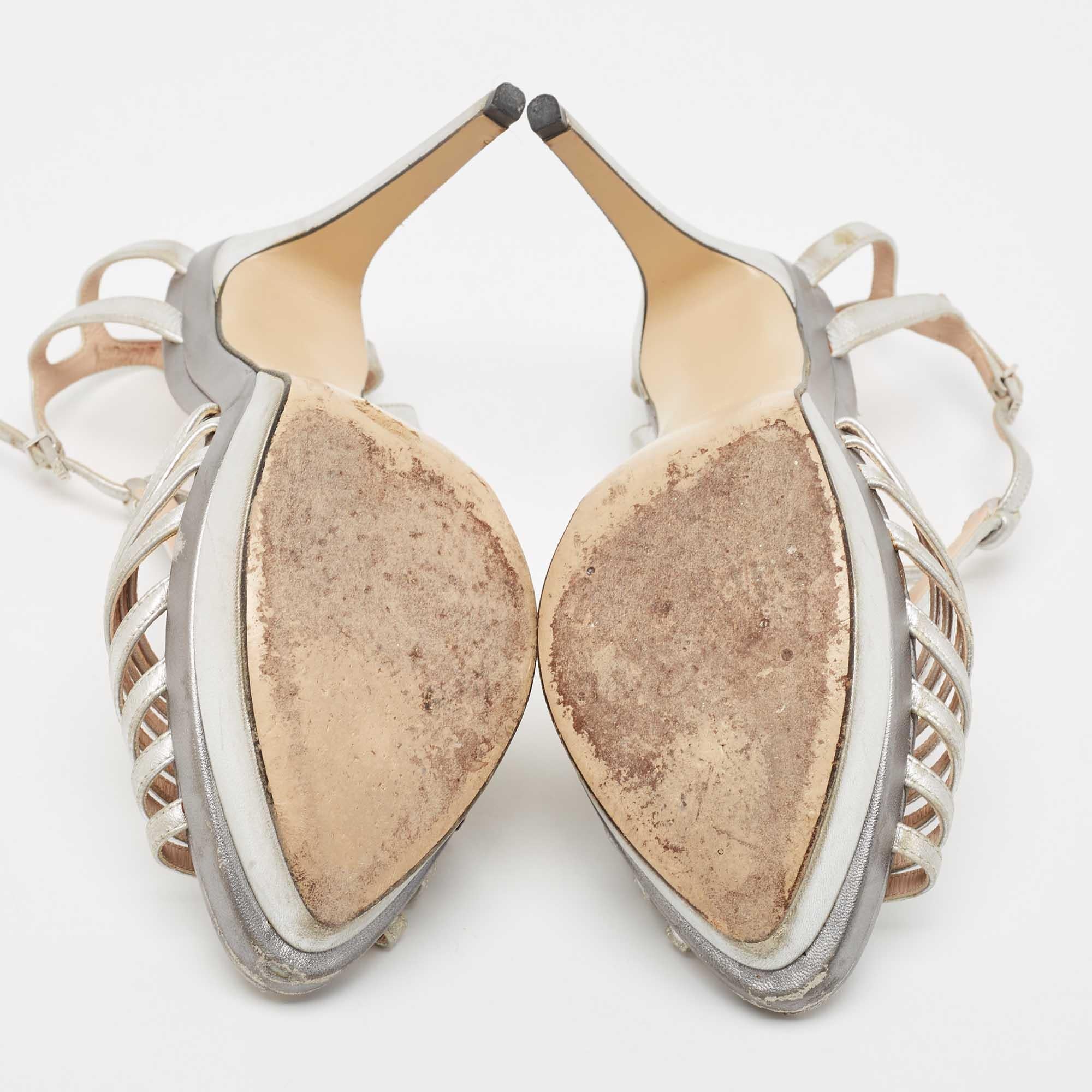 Fendi Silver Leather Strappy T Strap Platform Sandals Size 41 2
