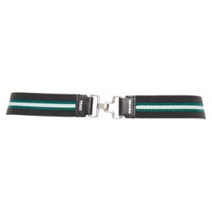 FENDI logo plateado raya negra verde tejido elástico piel cinturón pitillo