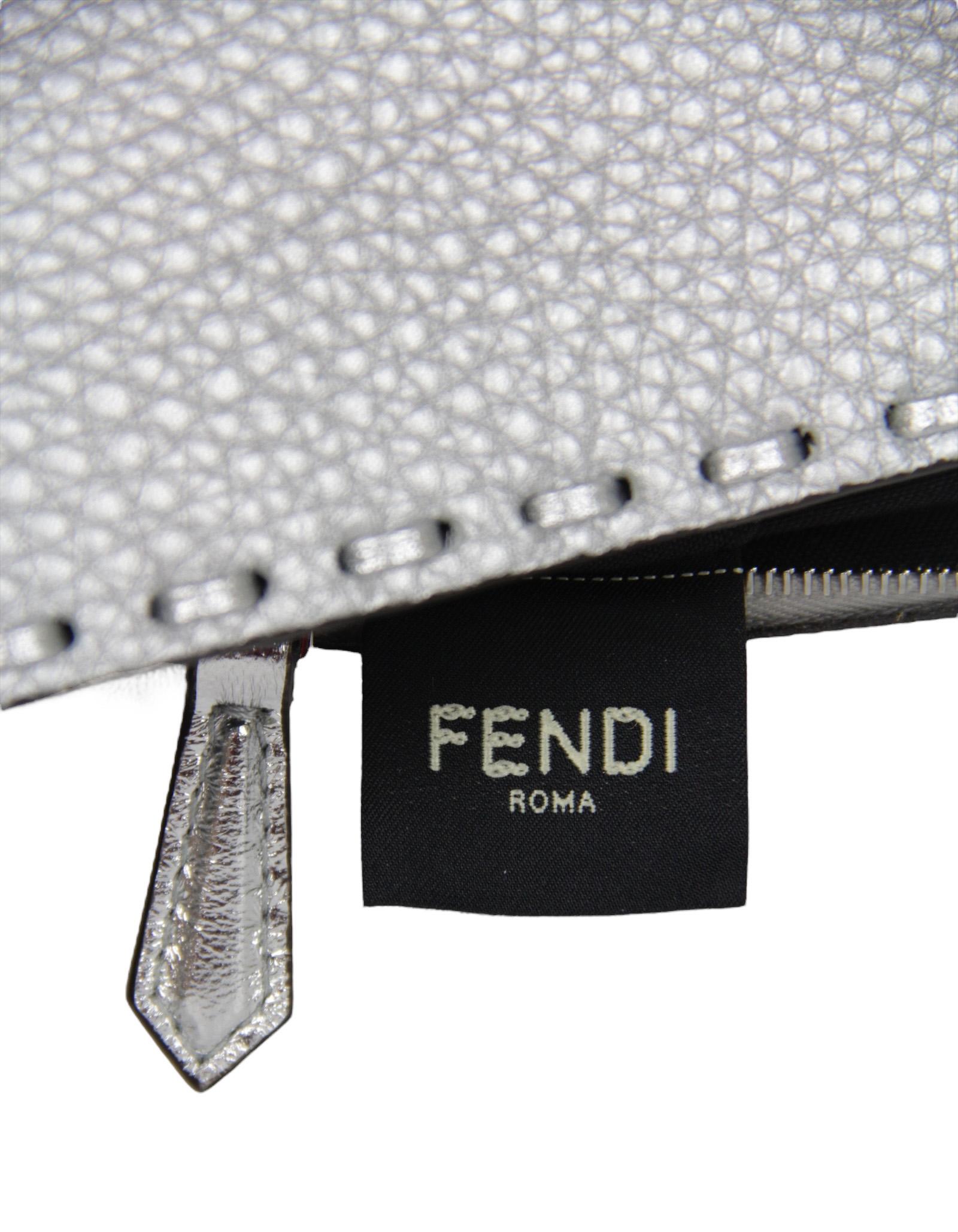 Fendi Silver Selleria sac baguette avec surdimensionnement surdimensionné, 3980 $ 4