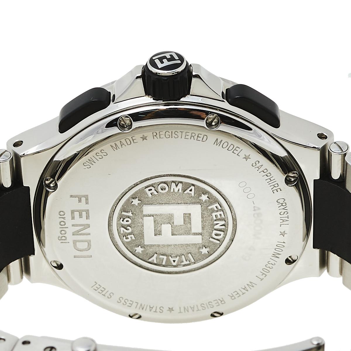 Created with skill using high-quality materials, this quartz watch from Fendi has been designed to tell the time in an efficient manner as well as blend in with your impeccable style. It is full of charm and is perfectly equipped to assist you on