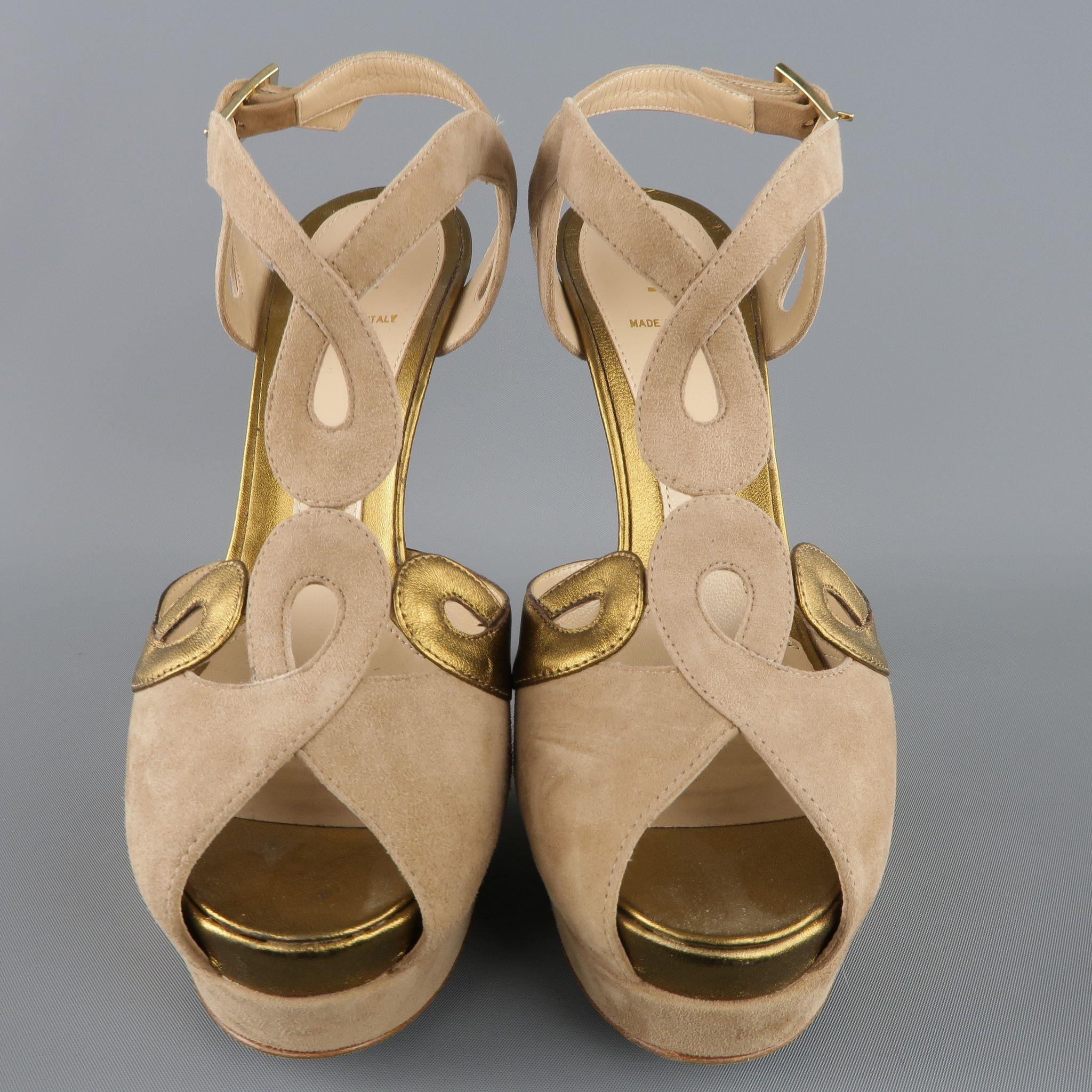 FENDI Size 9 Taupe Suede & Metallic Gold Leather Peep Toe Platform Sandals In Excellent Condition In San Francisco, CA