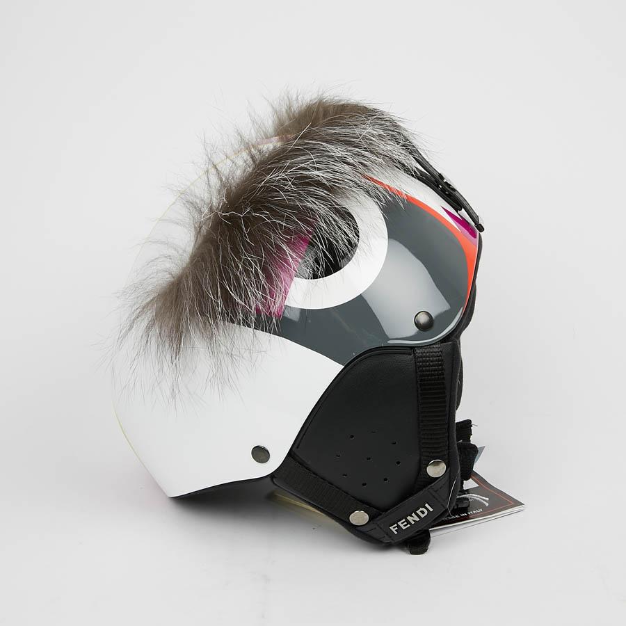 FENDI Ski Helmet In New Condition For Sale In Paris, FR